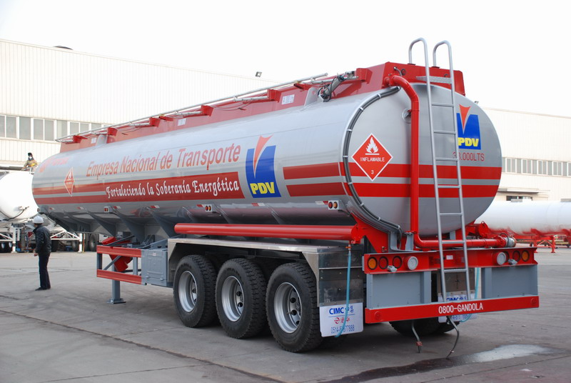 11 Tri-axle Tank trailer.JPG